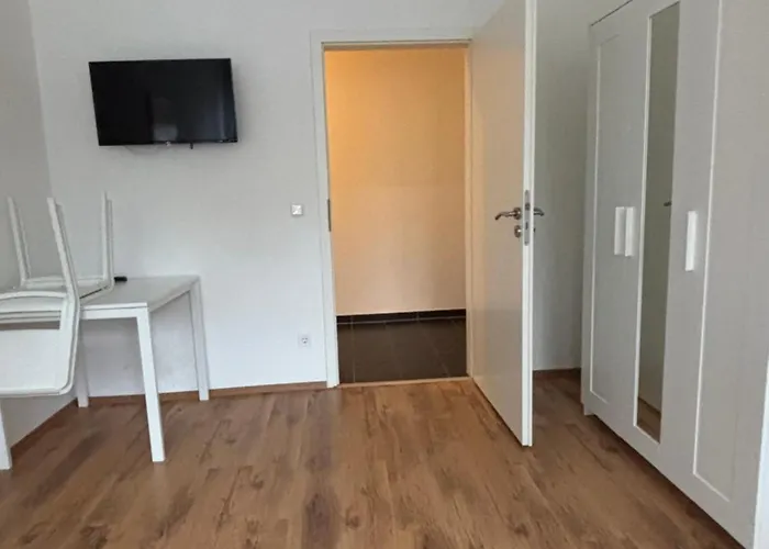 Four Boardinghouse Mit Parkplatz, Kueche, Waschmaschine Und Trockner Marl (Recklinghausen)